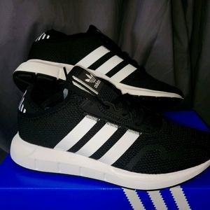 Adidas Swift Run NEW IN BOX